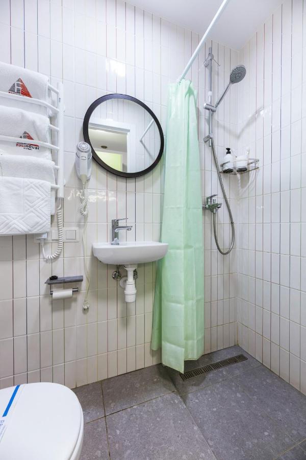 Myfreedom метро святошин Apartment Kyiv